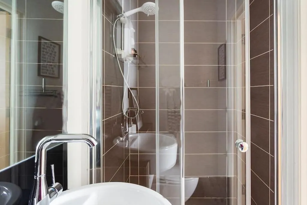 Lägenhet Beautiful City Centre Flat With Free Parking Exeter